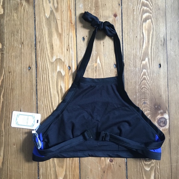 Cideary Halter Bikini Top - Picture 3 of 7